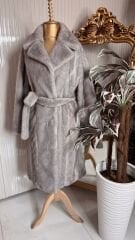 Şehrazat Butik  Kendinden Desenli Gri Tasarım Kürk