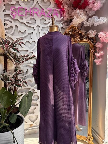 Şehrazat Butik Tasarım Kolu Güllü İthal Elbise (KEMER DAHİL DEĞİLDİR)