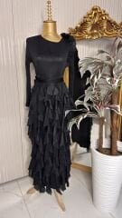 Şehrazat Butik Omuz Fırfır Detaylı Tasarım Elbise