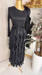 Şehrazat Butik Omuz Fırfır Detaylı Tasarım Elbise