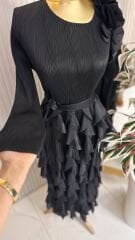 Şehrazat Butik Omuz Fırfır Detaylı Tasarım Elbise