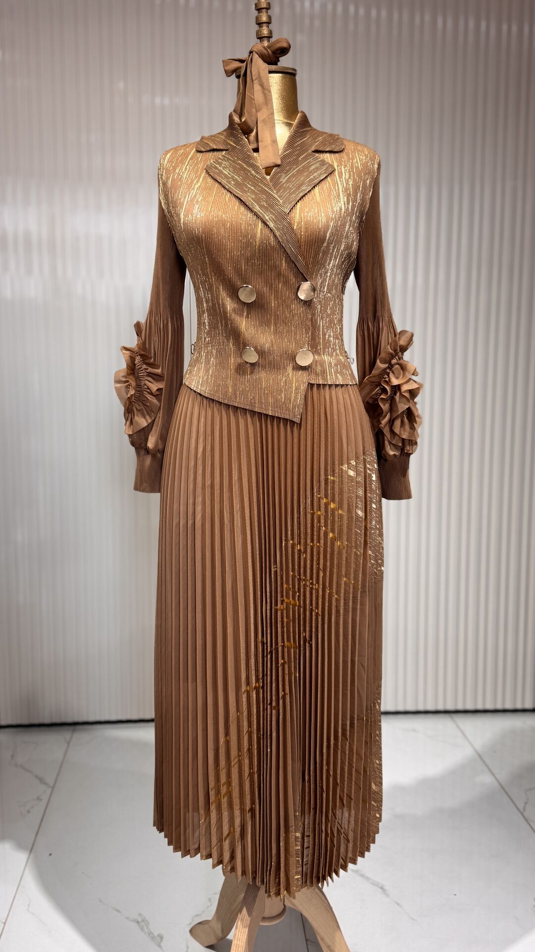 Şehrazat Butik Düğme Detaylı Tasarım Elbise