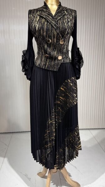 Şehrazat Butik Düğme Detaylı Tasarım Elbise