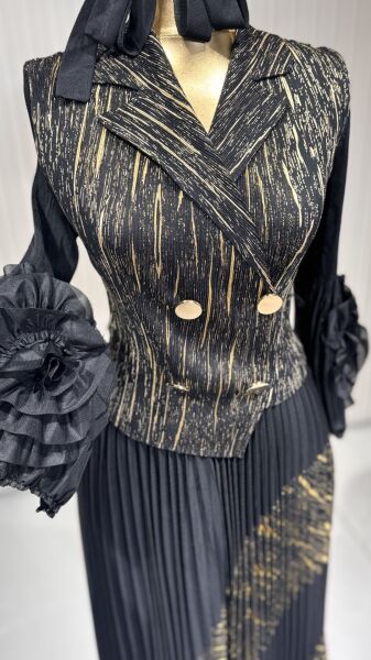 Şehrazat Butik Düğme Detaylı Tasarım Elbise