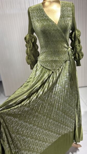 Şehrazat Butik Kol Detaylı Tasarım Elbise