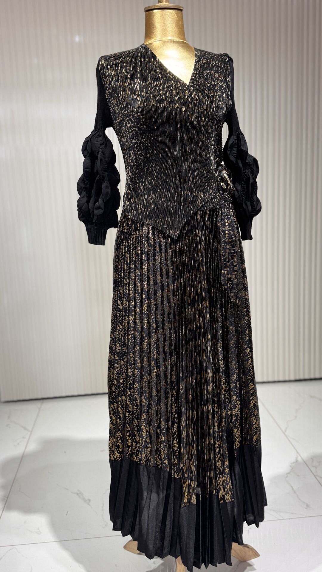 Şehrazat Butik Kol Detaylı Tasarım Elbise