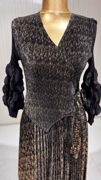 Şehrazat Butik Kol Detaylı Tasarım Elbise