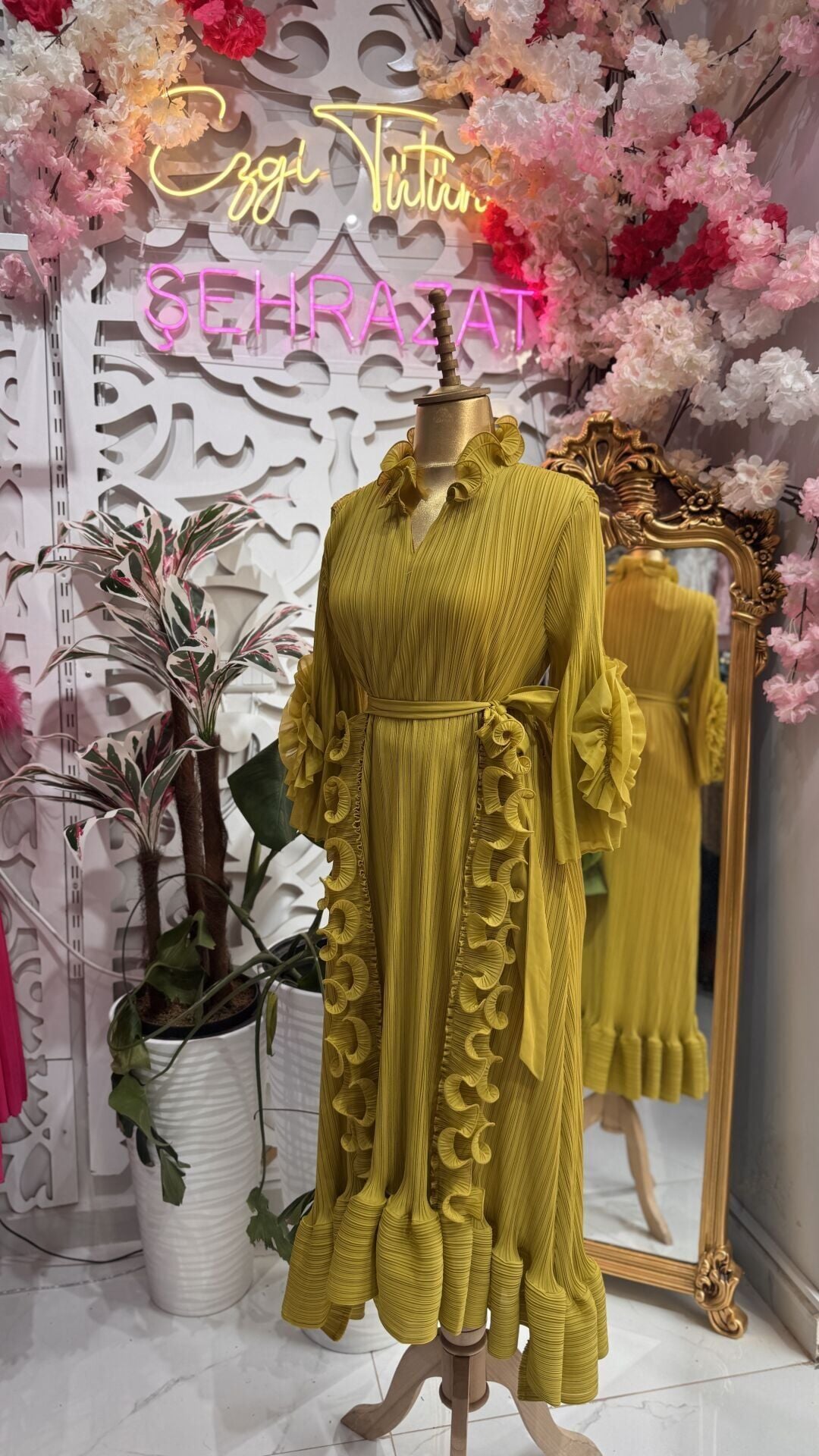 Sehrazat Butik Royale Elbise Standart