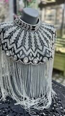 Şehrazat Butik Tasarım Elişi İşleme Gümüş Pelerin