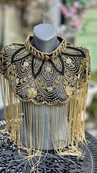 Şehrazat Butik Tasarım Elişi İşleme Gold Pelerin