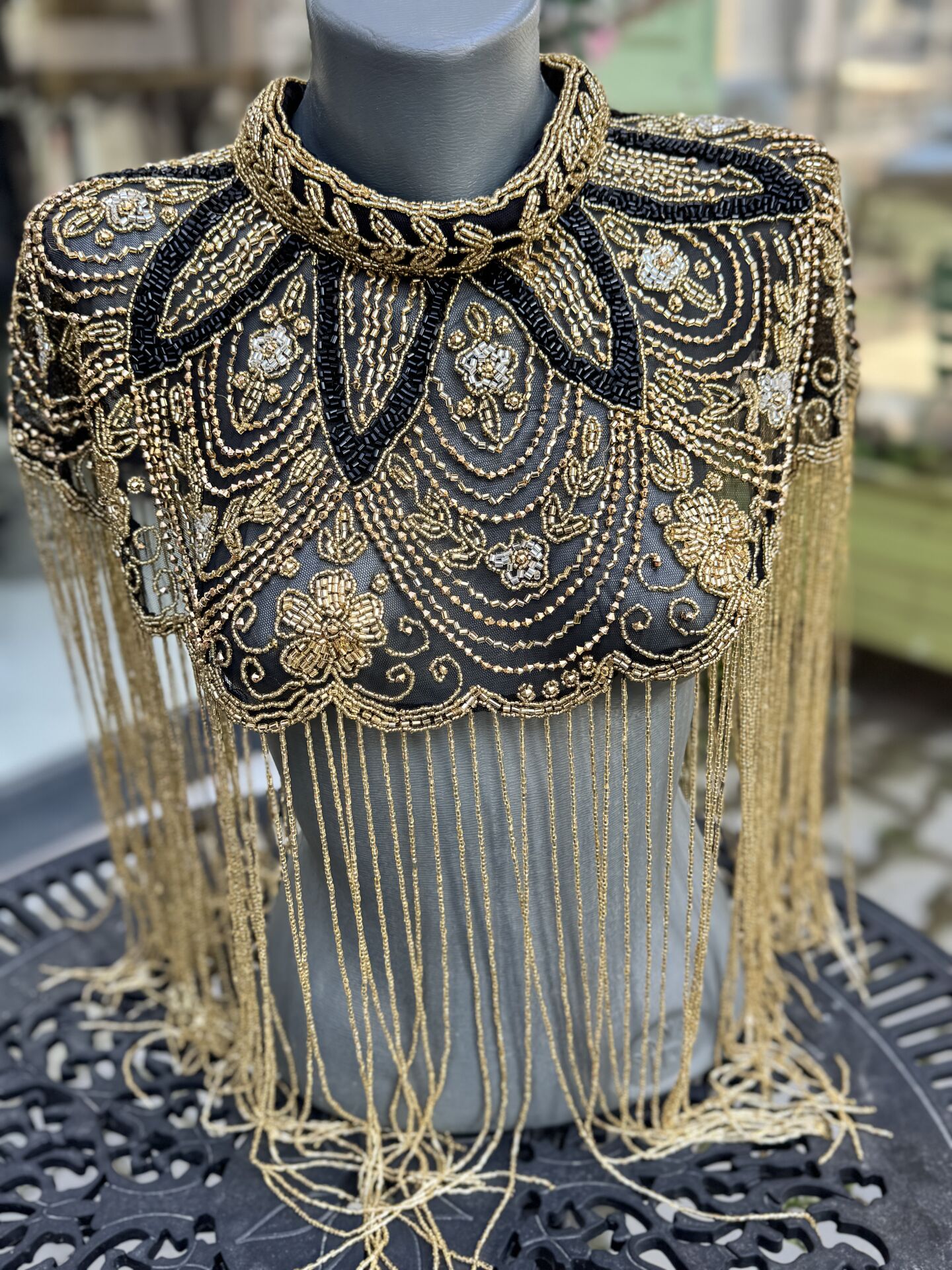 Şehrazat Butik Tasarım Elişi İşleme Gold Pelerin