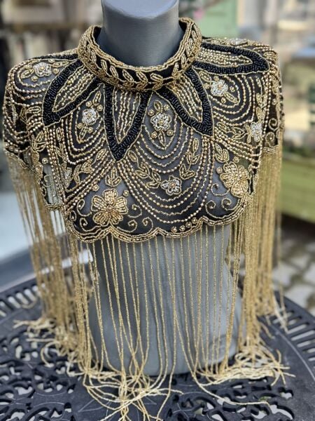 Şehrazat Butik Tasarım Elişi İşleme Gold Pelerin