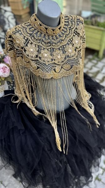 Şehrazat Butik Tasarım Elişi İşleme Gold Pelerin