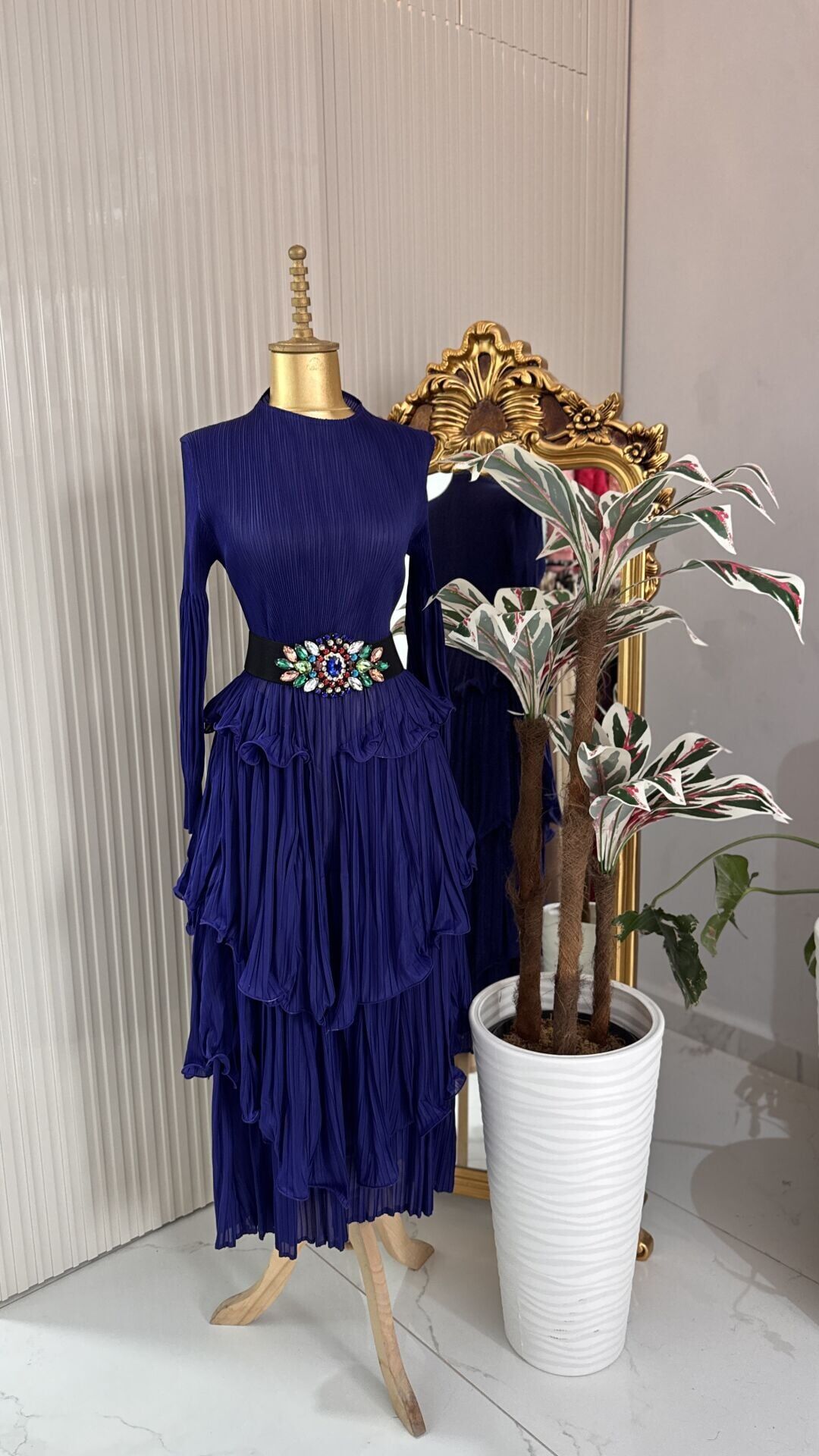 Şehrazat Butik Majestic Elbise (KEMER DAHİL DEĞİLDİR)