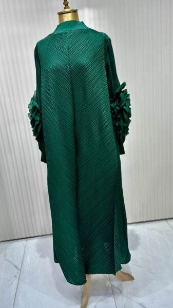 Şehrazat Butik Tasarım Kolu Güllü İthal Elbise (KEMER DAHİL DEĞİLDİR)