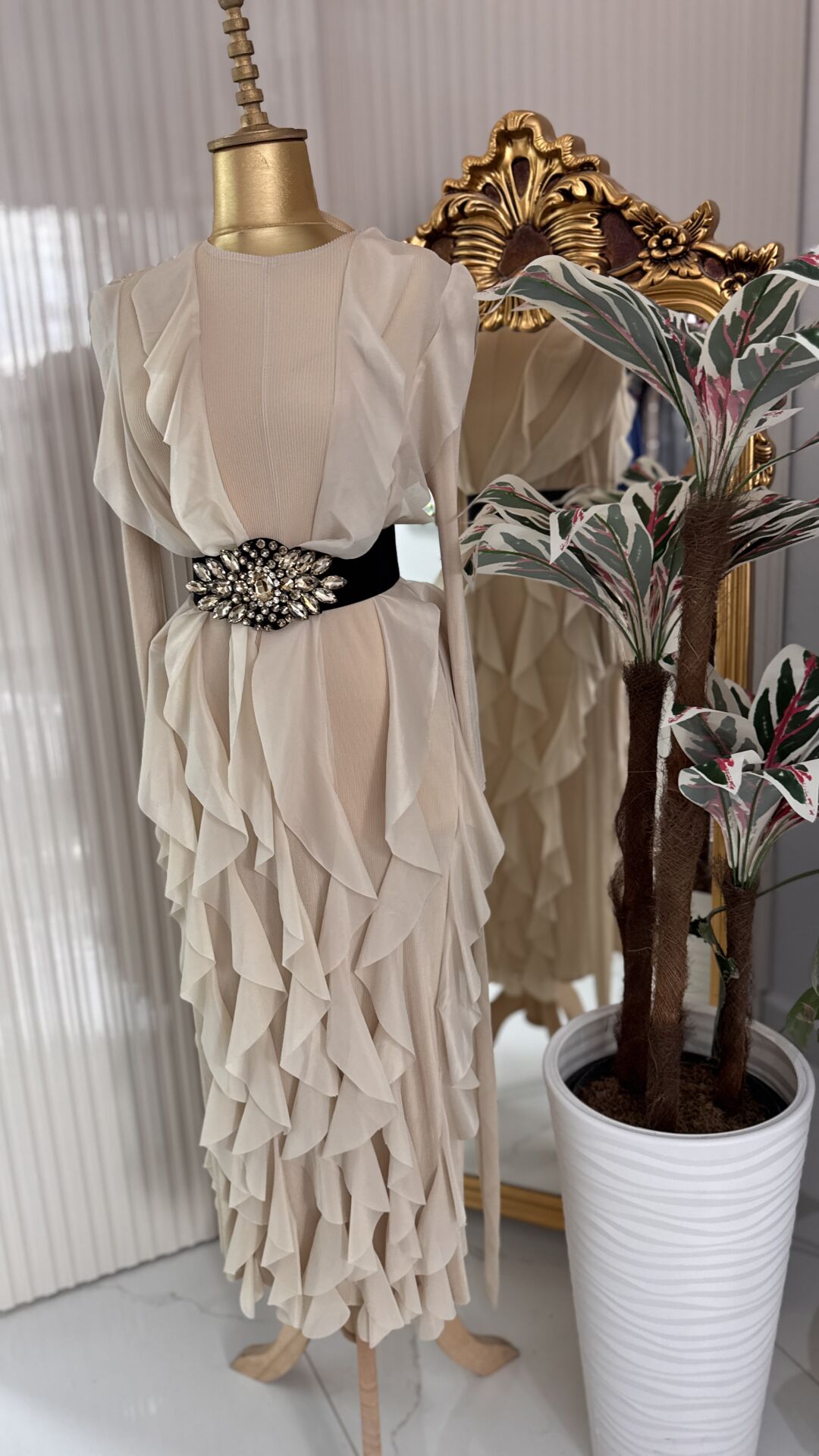 Şehrazat Butik Royal Elbise (KEMER DAHİL DEĞİLDİR)