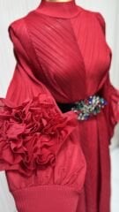 Şehrazat Butik Tasarım Kolu Güllü İthal Elbise (KEMER DAHİL DEĞİLDİR)