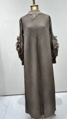 Şehrazat Butik Tasarım Kolu Güllü İthal Elbise (KEMER DAHİL DEĞİLDİR)