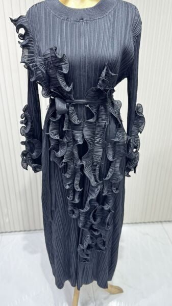 Şehrazat Butik Tasarım Fırfırlı Elbise (KEMER DAHİL DEĞİLDİR)