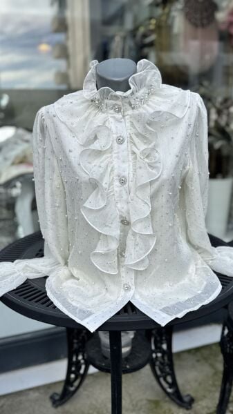 Şehrazat Butik İnci Detaylı Volanlı Tasarım Gömlek