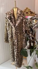 Şehrazat Butik Arctic Kürk Kaban