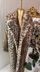 Şehrazat Butik Arctic Kürk Kaban