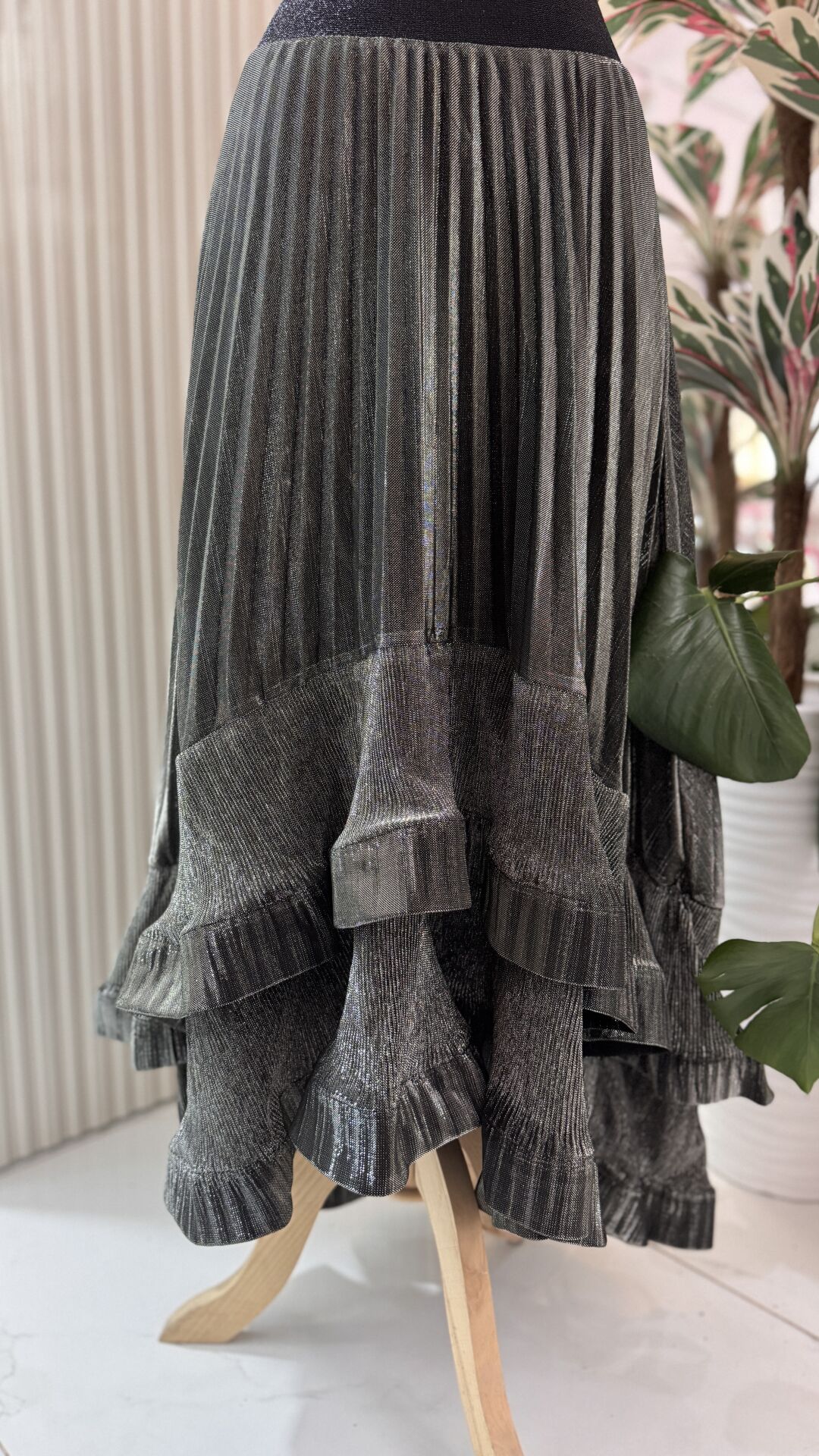 Şehrazat Butik Volanlı Simli  Etek