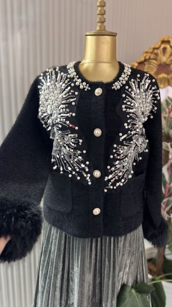 Şehrazat  Butik Tasarım İşlemeli Angora Ceket Standart
