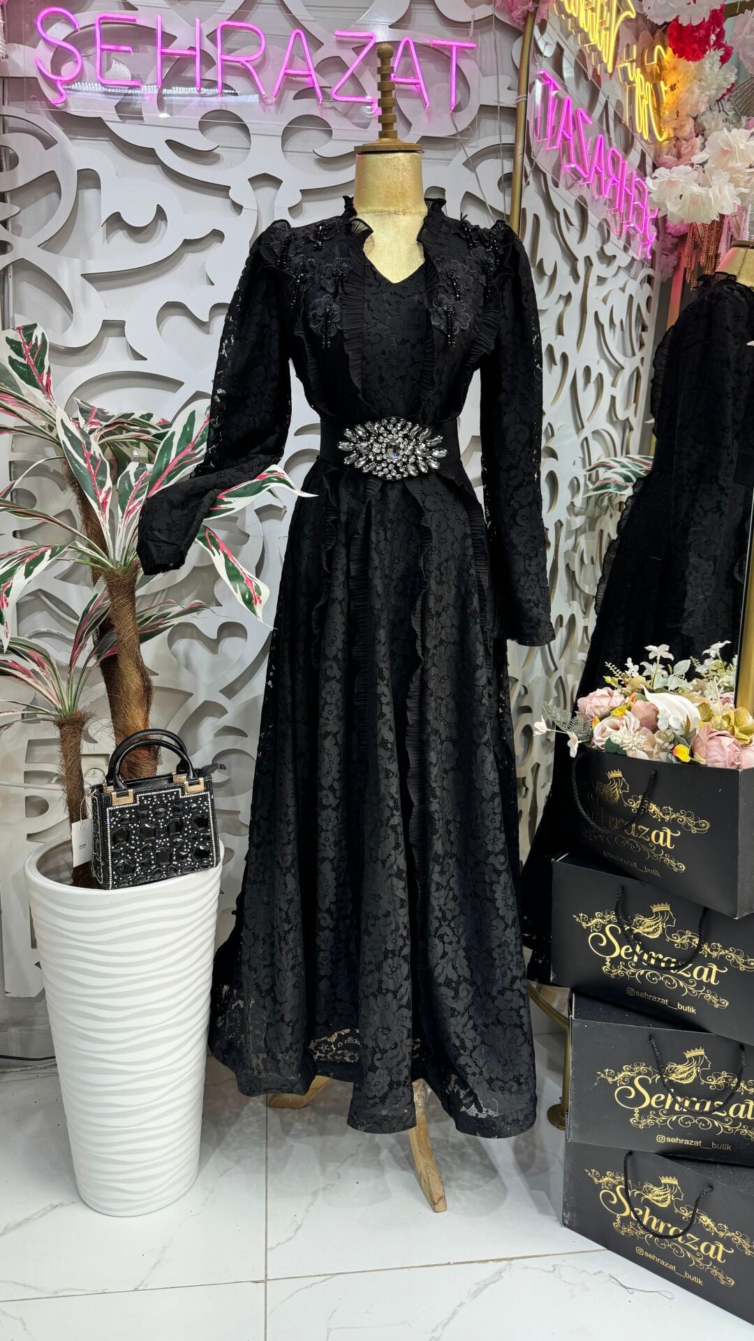 Şehrazat Tasarım Marvella Güpür Elbise(KEMER DAHİL DEĞİLDİR)
