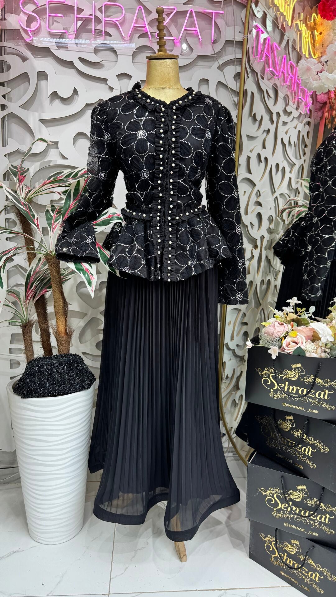 Şehrazat Butik Lal Takım