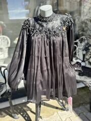 Şehrazat Butik Göğüs Çiçek Detaylı Tasarım Gömlek