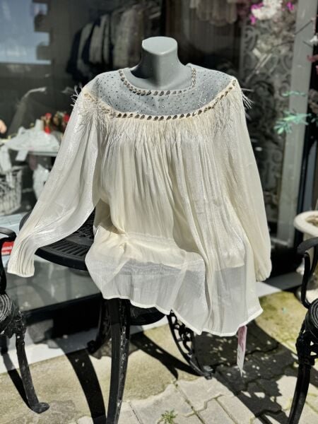 Şehrazat Butik Göğüs Tüylü Tasarım Gömlek (89930)