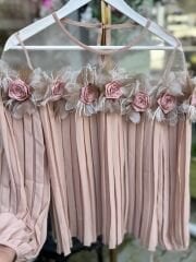 Şehrazat Butik Göğüs Gül Detaylı Tasarım Gömlek