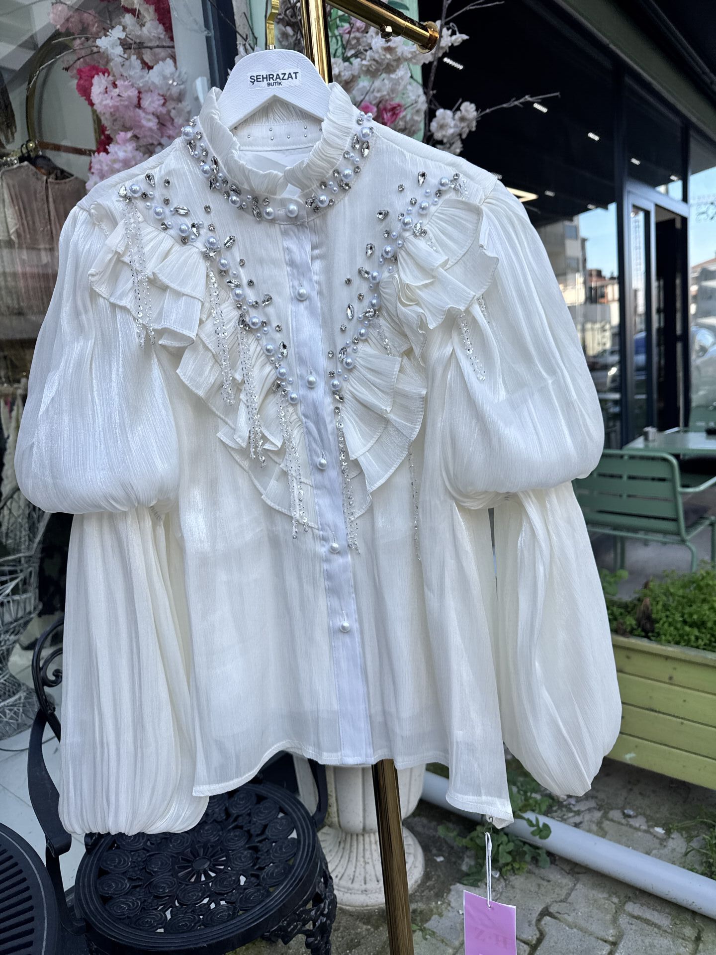 Şehrazat Butik Sarkıt Tasarım Gömlek