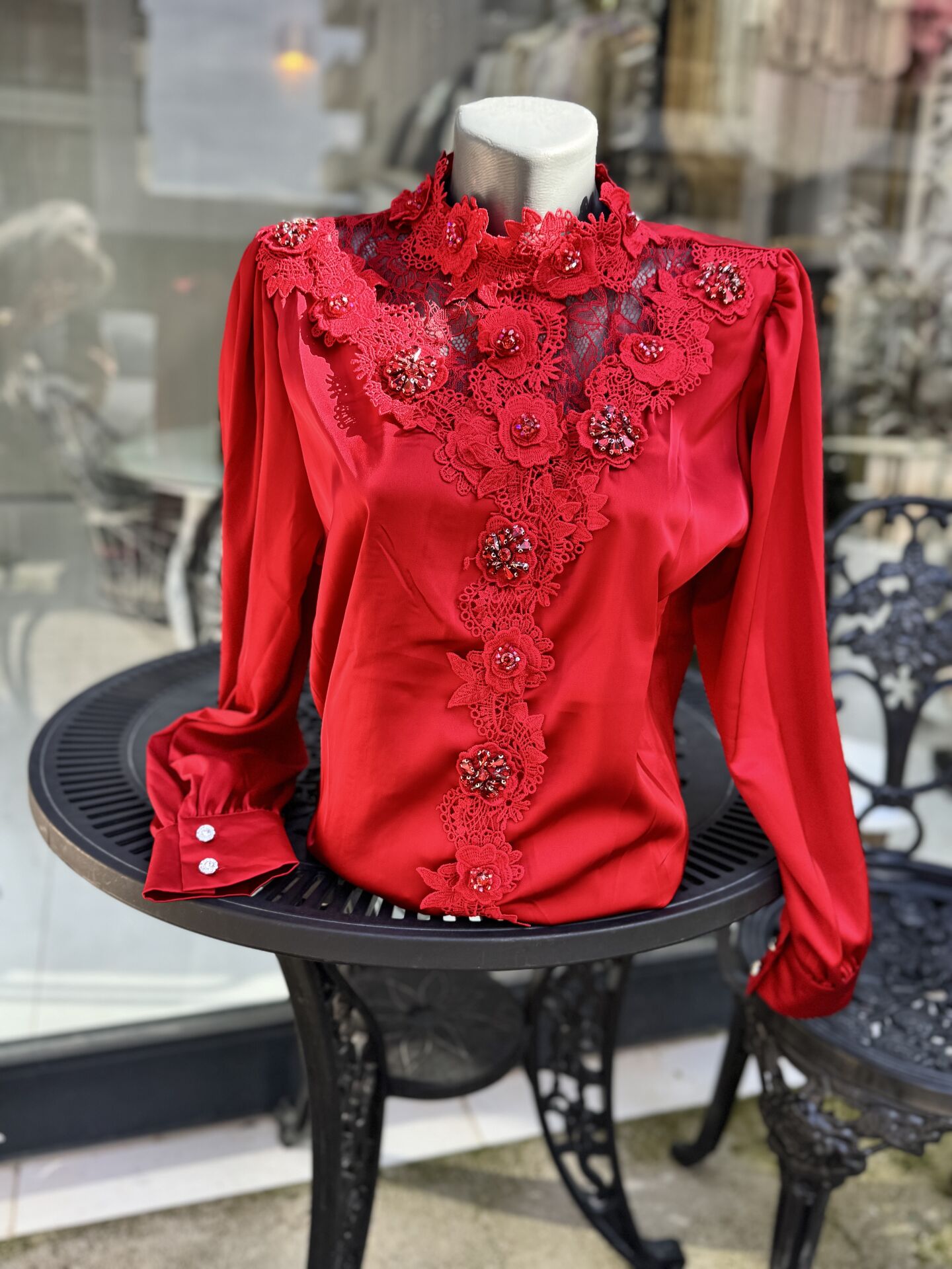 Şehrazat Butik Yakası Güllü Tasarım Gömlek (89932)